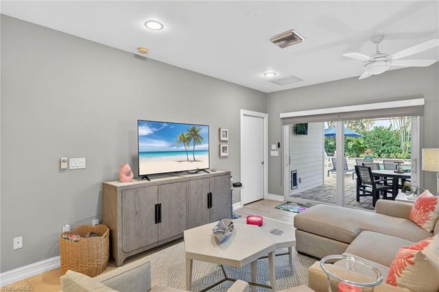 740 5th AVE N, Naples, FL 34102