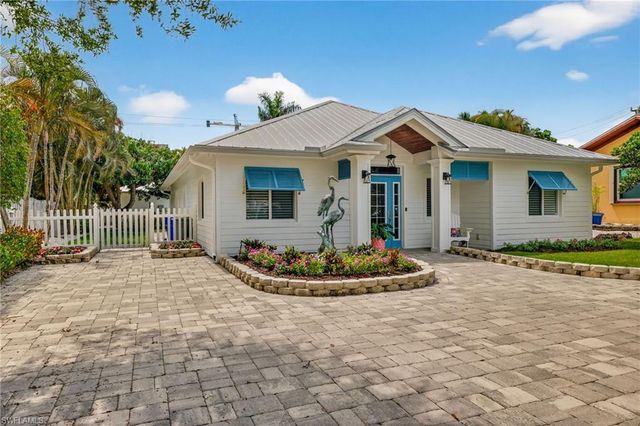 740 5th AVE N, Naples, FL 34102