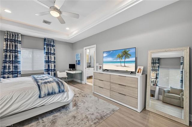 740 5th AVE N, Naples, FL 34102