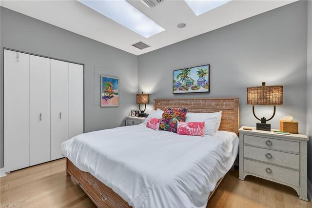 740 5th AVE N, Naples, FL 34102