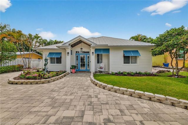 740 5th AVE N, Naples, FL 34102