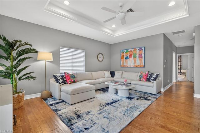 740 5th AVE N, Naples, FL 34102