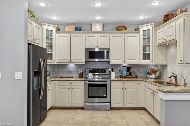 740 5th AVE N, Naples, FL 34102