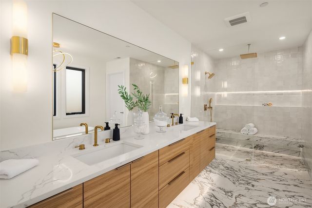 7611 NE 12th Street, Medina, WA 98039