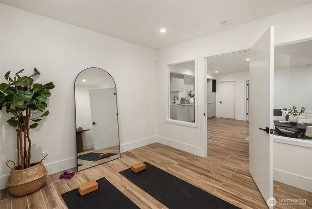 7611 NE 12th Street, Medina, WA 98039