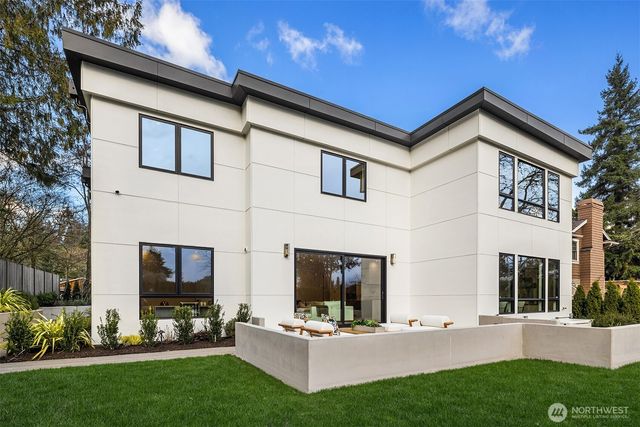 7611 NE 12th Street, Medina, WA 98039