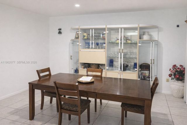 12516 SW 9th Ter 2, Miami, FL 33184