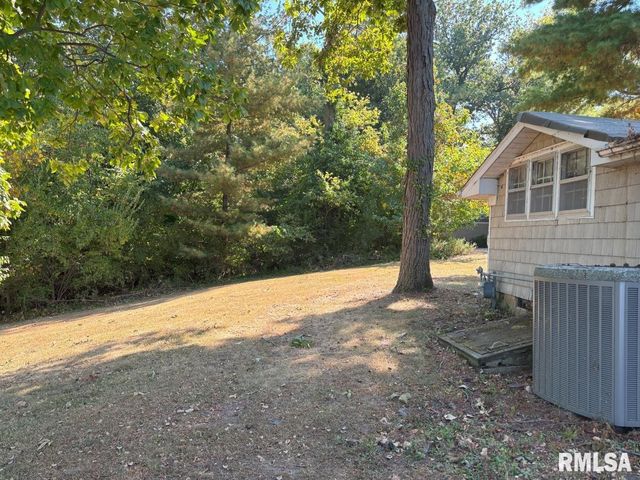 25 COTTAGE GROVE Lane, Springfield, IL 62712