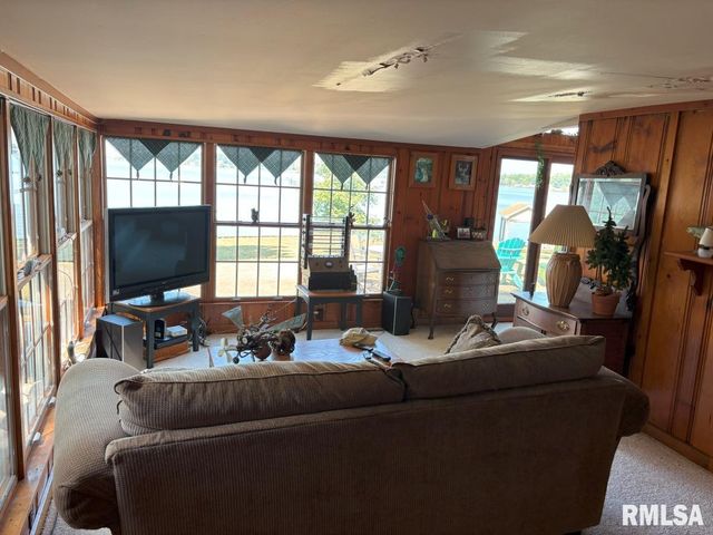 25 COTTAGE GROVE Lane, Springfield, IL 62712