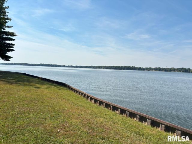 25 COTTAGE GROVE Lane, Springfield, IL 62712