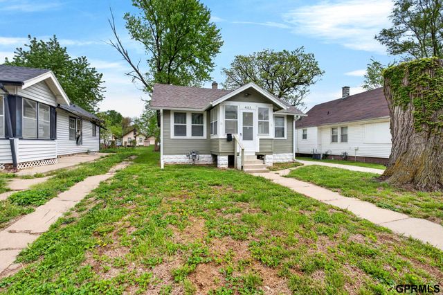 4123 N 39th Street, Omaha, NE 68111