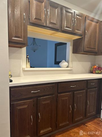 171 Applegate Lane, East Brunswick, NJ 08816