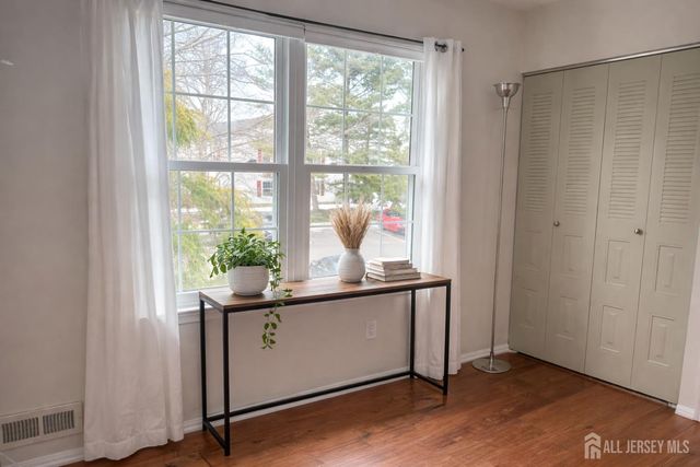 171 Applegate Lane, East Brunswick, NJ 08816