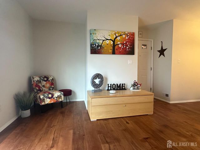 171 Applegate Lane, East Brunswick, NJ 08816