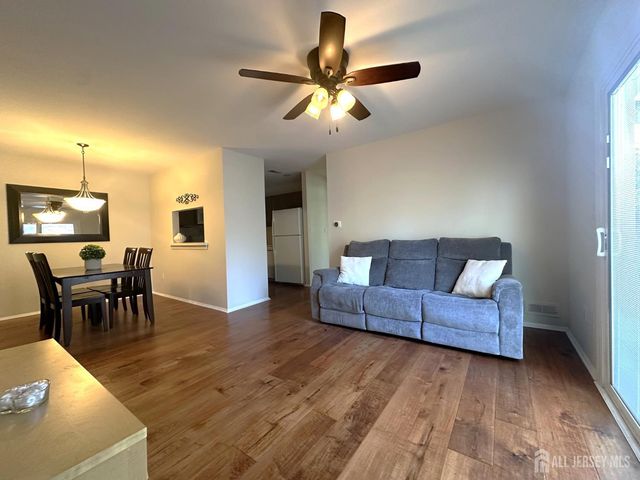 171 Applegate Lane, East Brunswick, NJ 08816