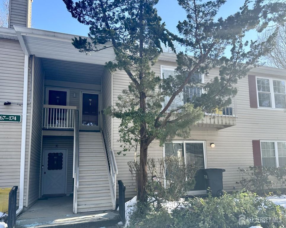 171 Applegate Lane, East Brunswick, NJ 08816