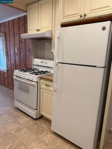 365 Pinole Ave, Rodeo, CA 94572
