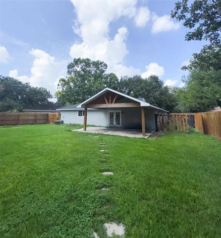 6803 Marta Drive, Houston, TX 77083