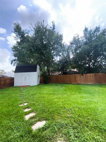 6803 Marta Drive, Houston, TX 77083