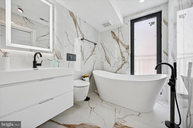 1843 HARTRANFT ST #B101, Philadelphia, PA 19145