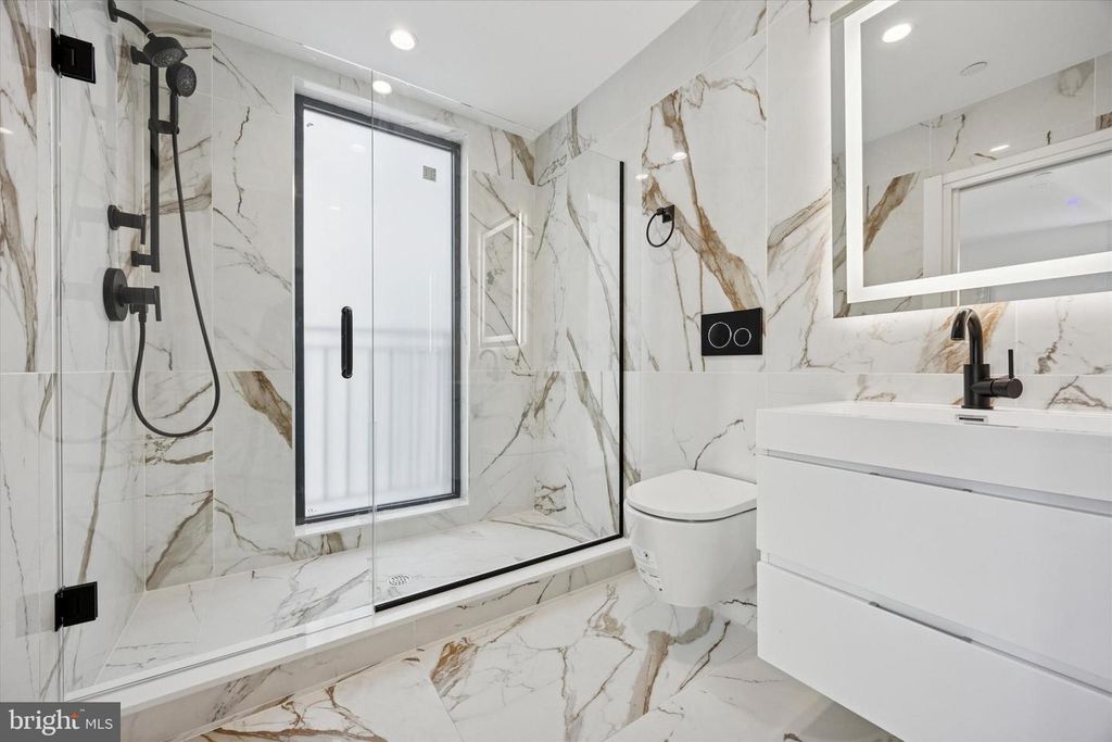 1843 HARTRANFT ST #B101, Philadelphia, PA 19145