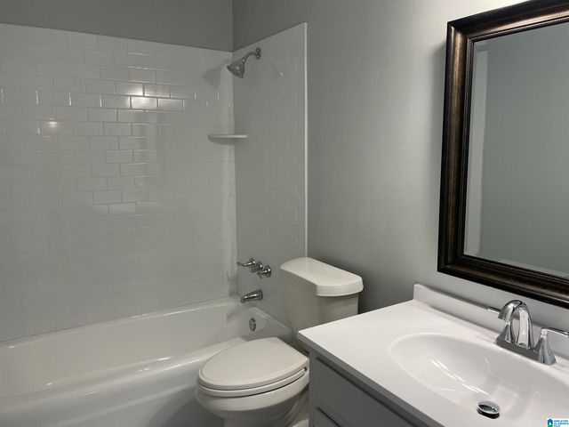 3434 Sandner Ct Apt C, Homewood, AL 35209