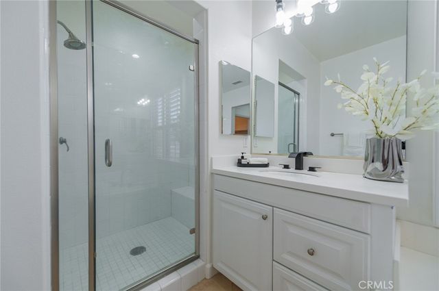 50 Twin Gables, Irvine, CA 92620