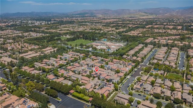 50 Twin Gables, Irvine, CA 92620