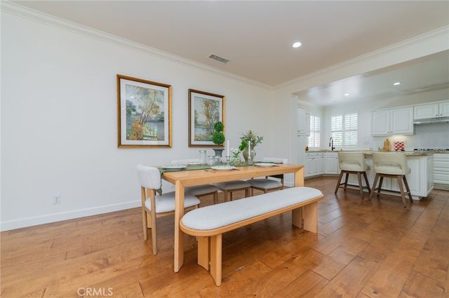50 Twin Gables, Irvine, CA 92620