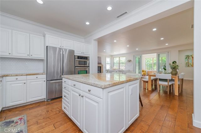 50 Twin Gables, Irvine, CA 92620