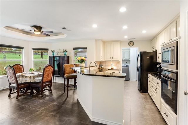 416 Hurricane Creek Circle, Anna, TX 75409