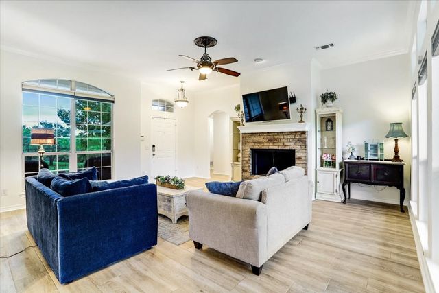 416 Hurricane Creek Circle, Anna, TX 75409