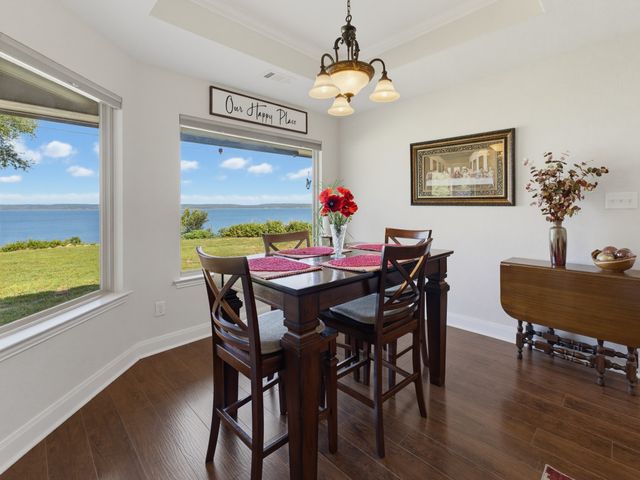711 Crows Point, Lake Bridgeport, TX 76426