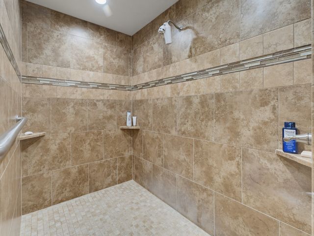 711 Crows Point, Lake Bridgeport, TX 76426