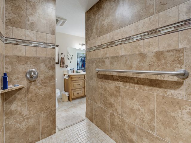 711 Crows Point, Lake Bridgeport, TX 76426