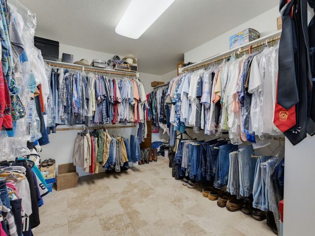 711 Crows Point, Lake Bridgeport, TX 76426