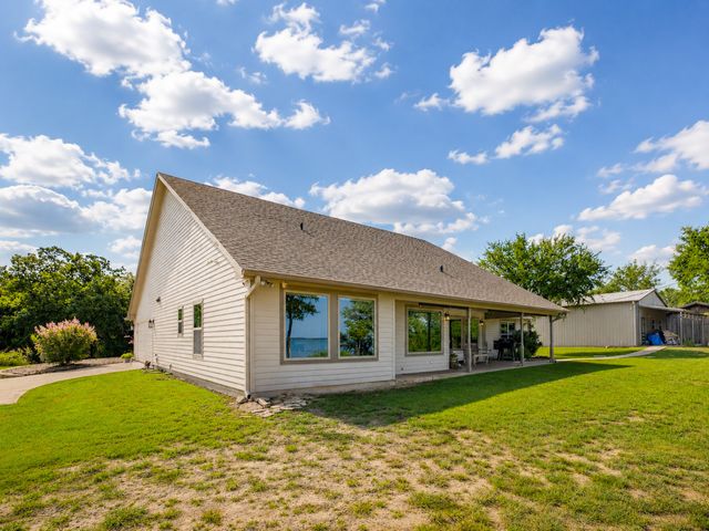 711 Crows Point, Lake Bridgeport, TX 76426