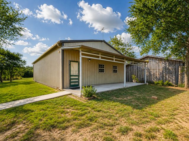 711 Crows Point, Lake Bridgeport, TX 76426