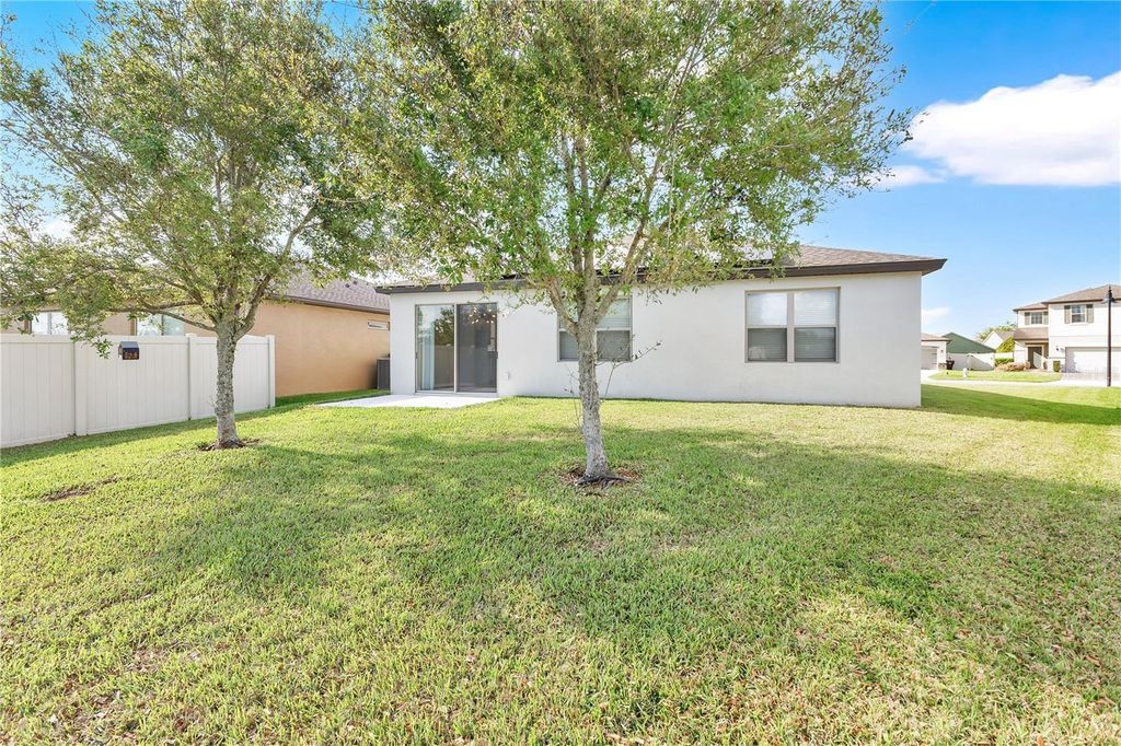 Image 15 of property listing at 1892 CAYMAN COVE CIRCLE, St Cloud, FL 34772