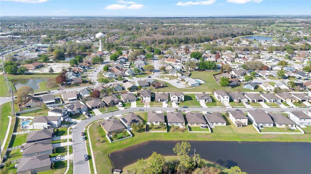 Image 20 of property listing at 1892 CAYMAN COVE CIRCLE, St Cloud, FL 34772