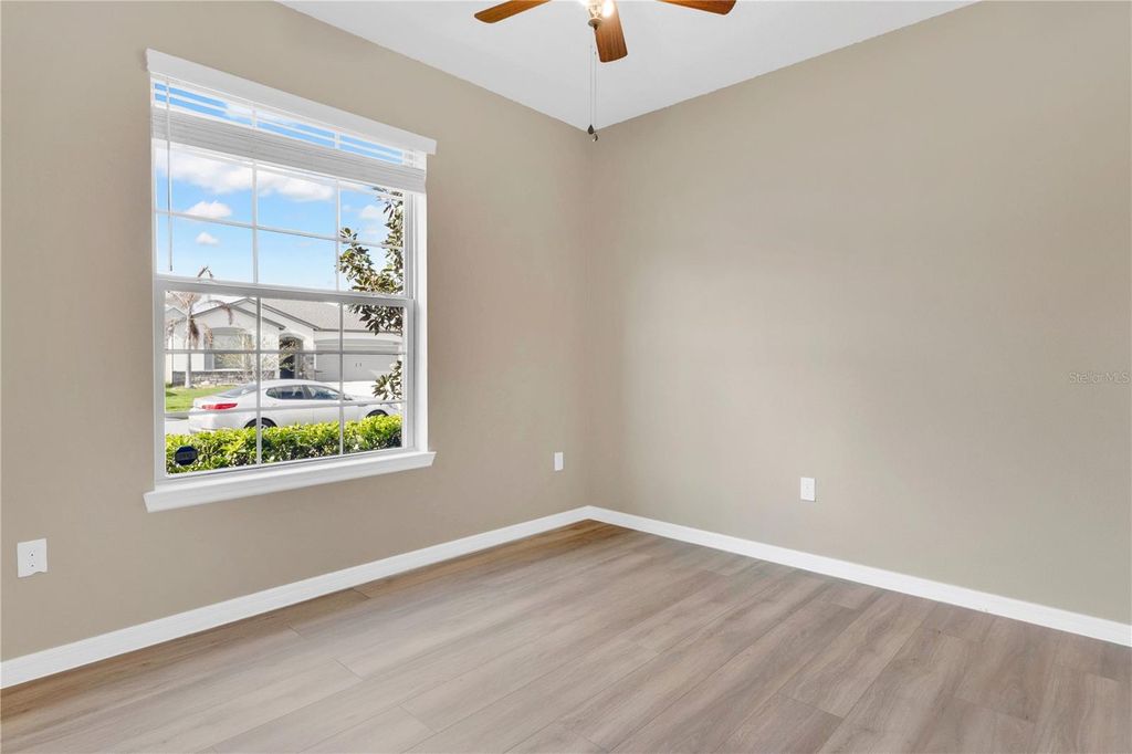 Image 10 of property listing at 1892 CAYMAN COVE CIRCLE, St Cloud, FL 34772