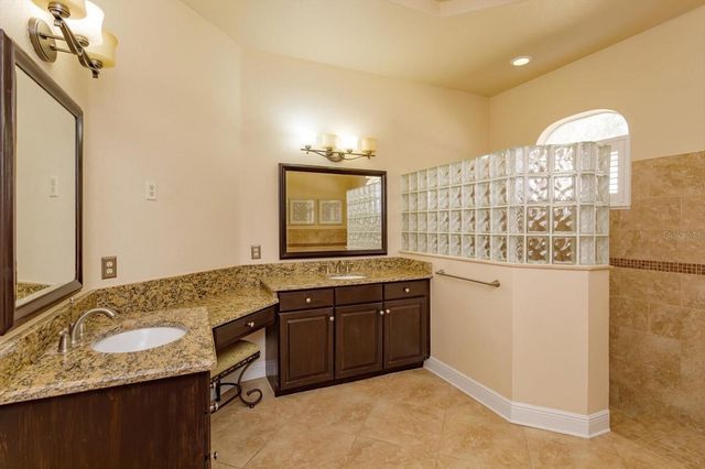 8816 GREAT COVE DRIVE, Orlando, FL 32819