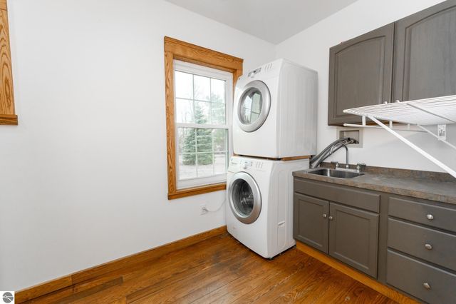 632 E Michigan Street, Farwell, MI 48622