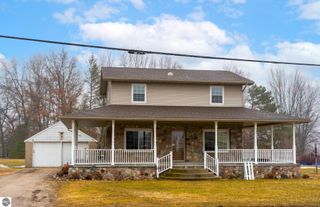 632 E Michigan Street, Farwell, MI 48622