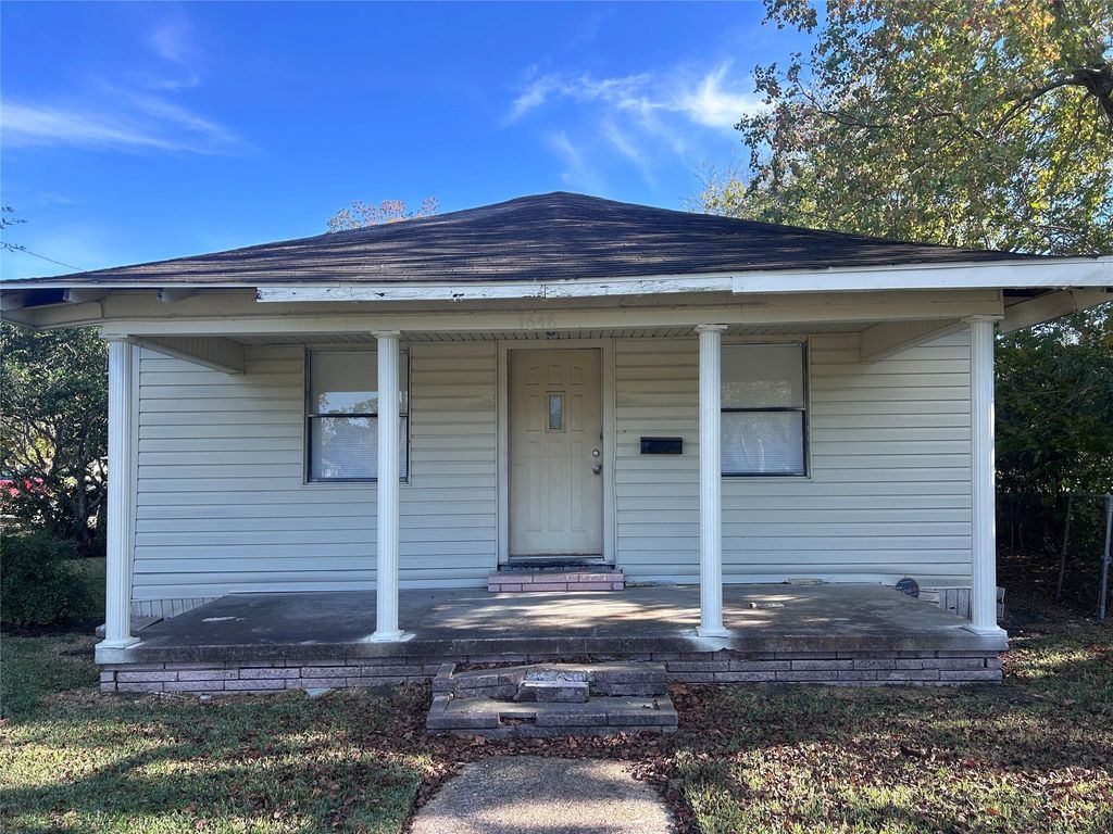 1648 W Rev Dr Ransom Howard Street, Port Arthur, TX 77640