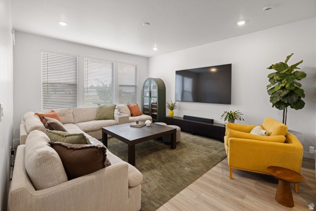 7559 S TOPAZ SKY LN, West Jordan, UT 84081