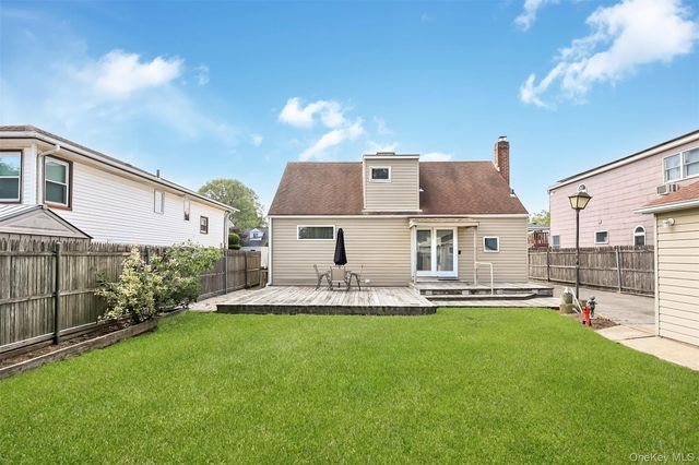 109 Henrietta Avenue, Oceanside, NY 11572