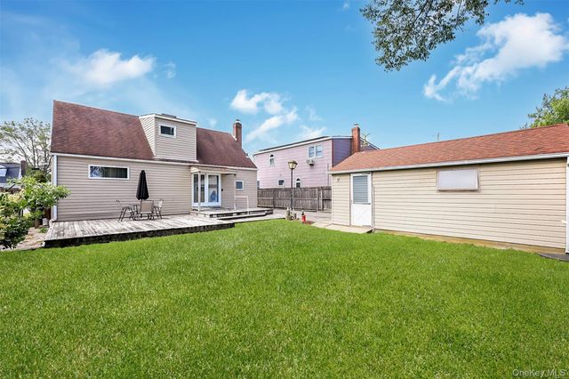 109 Henrietta Avenue, Oceanside, NY 11572