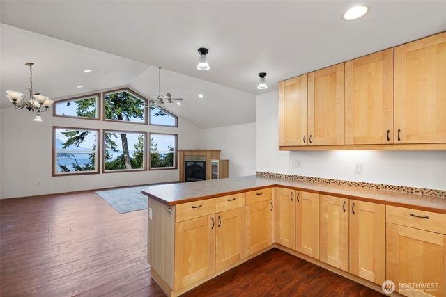 6698 Crimson Sky Loop, Seabeck, WA 98380