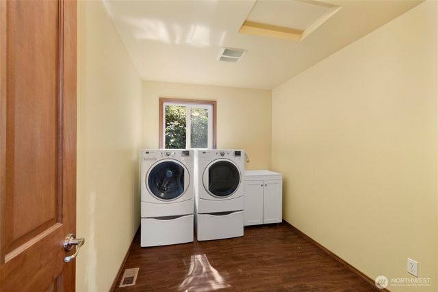 6698 Crimson Sky Loop, Seabeck, WA 98380